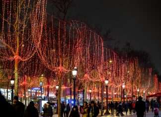 De Avenue des Champs-Èlysèes Champs-Èlysèes