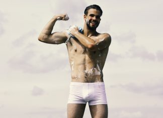 De 5 voordelen van bamboe kleding voor mannen man in onderbroek