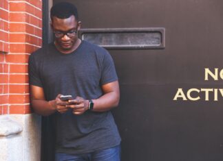 Hoe goed zorg jij voor je smartphone? smartphone onderhoud