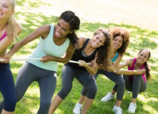 Hoe zorg je voor een betere sfeer op de werkvloer groepsuitje